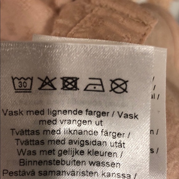 Salmon pink, long sleeved, button-down blouse - Picture 7 of 8